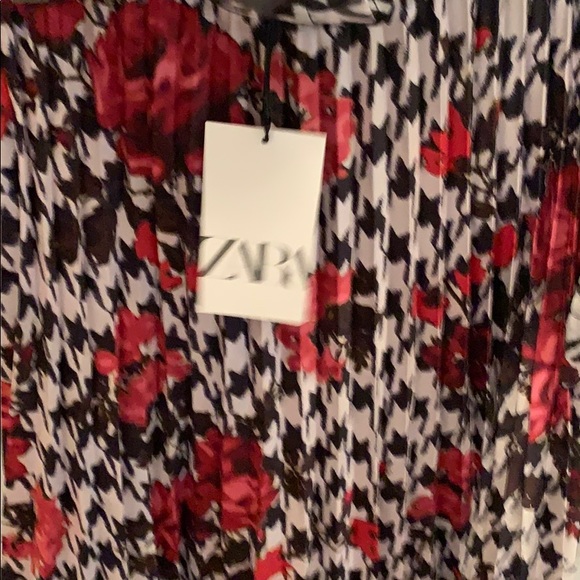 BNWT Midi Skirt (matching blouse also available) - Picture 6 of 6